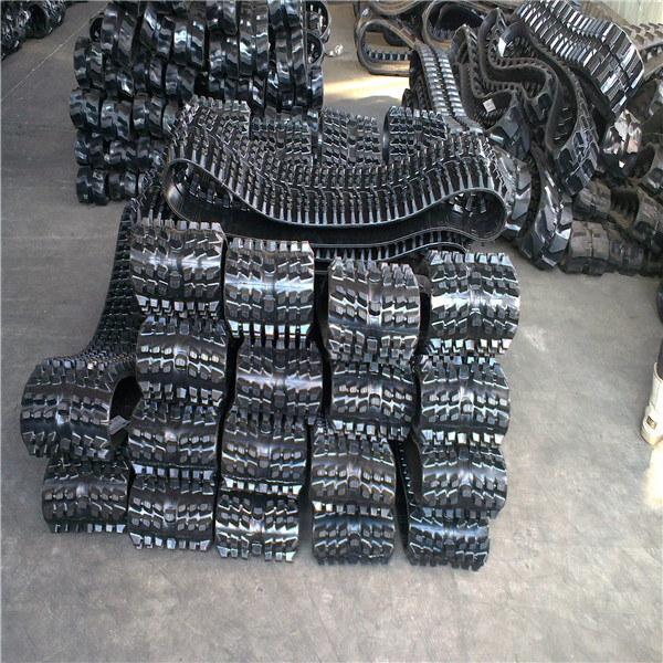 Small Rubber Tracks to Be Used in Snowmobile