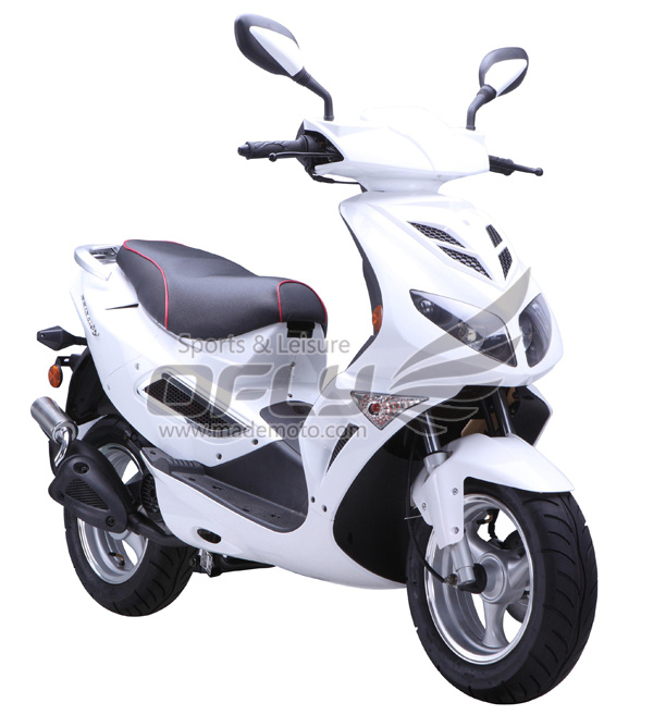 EEC Approved Gas Motor Scooter Equipped with 4 Stoke 125cc Engine (Raptor YY125T-28E)