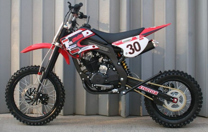 Dirt Bike (XTT200)