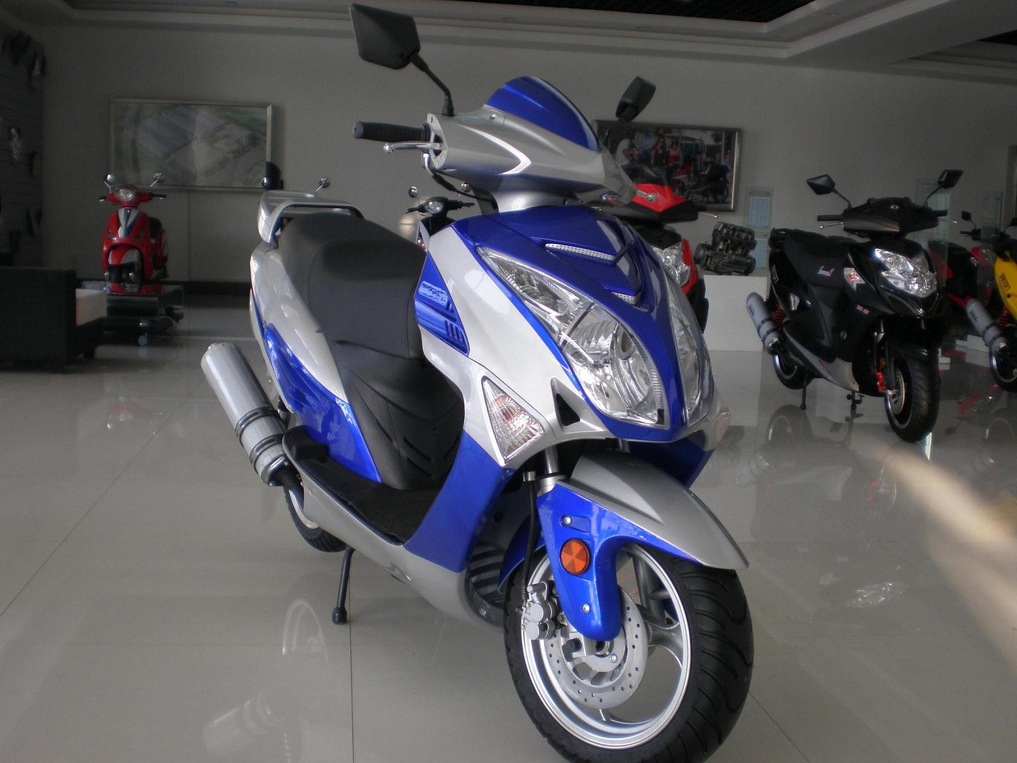 News Type Scooter (Falcon)