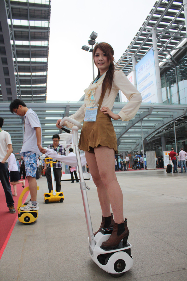 Mini Personal Transporter, Two Wheel Electric Mobility Scooters