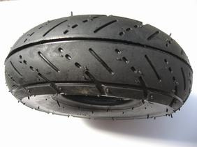 Tire (T-001)