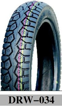 Motorcycle Tubeless Tire 130/90-15 for Sale