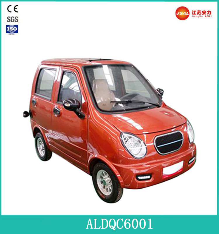 Professional Design Mini Electric Car/Scooter with High Quality