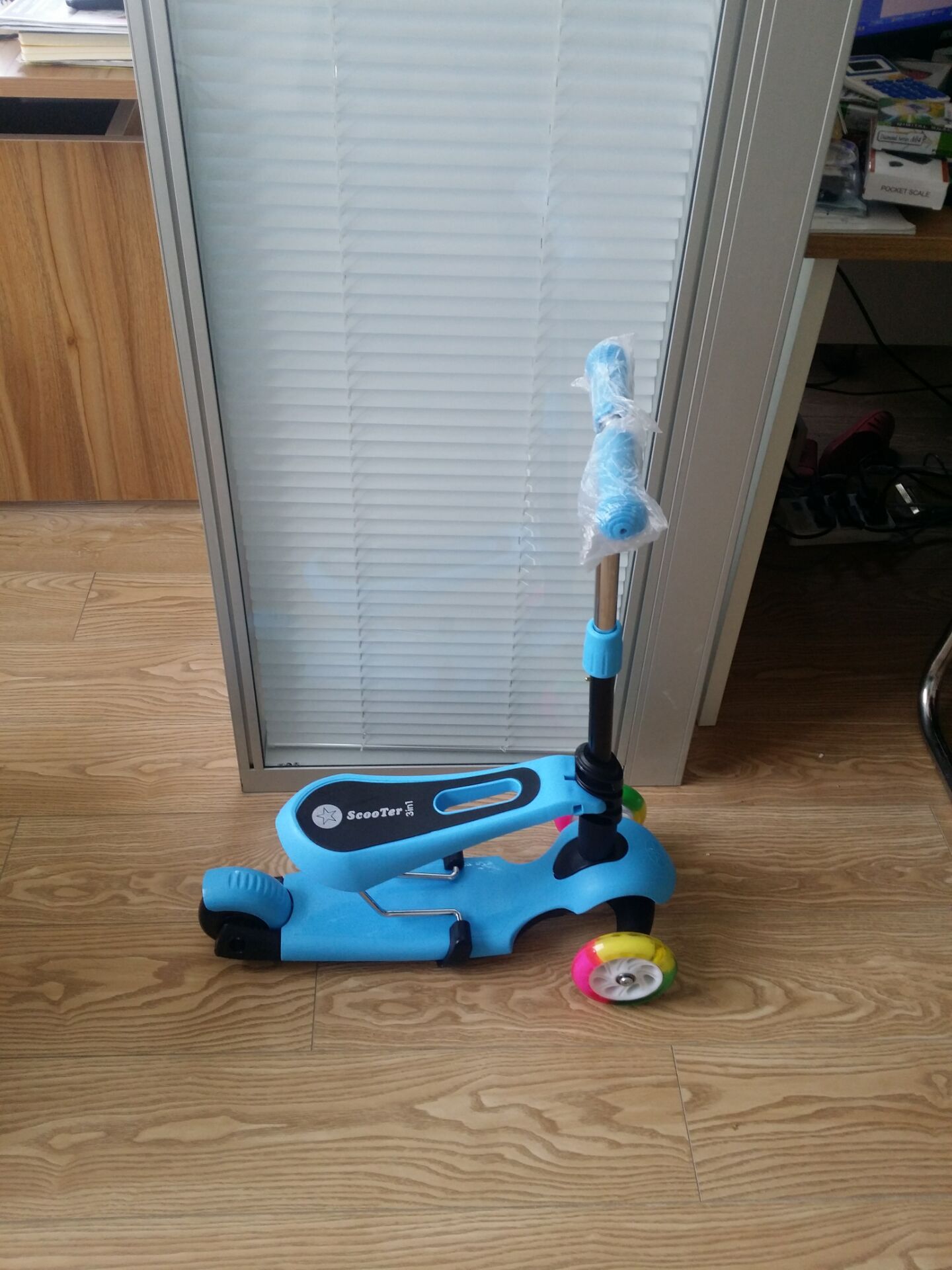 China New Products Original Factory 3 in 1 Minikids Kick Scooter with Seat Basket