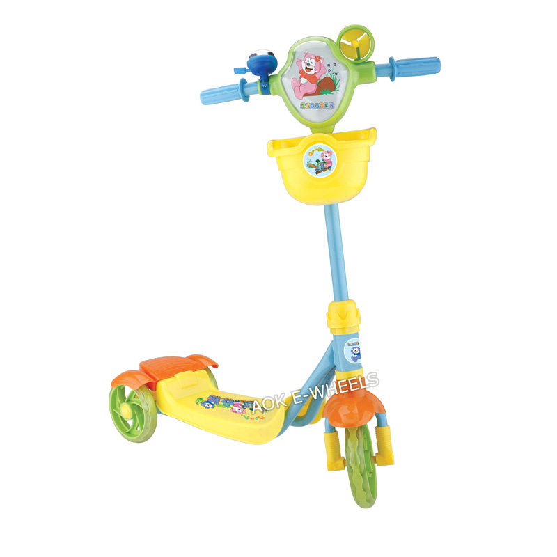 Carton Kids 3 Wheel Carton Baby Mini Swing Kick Scooter